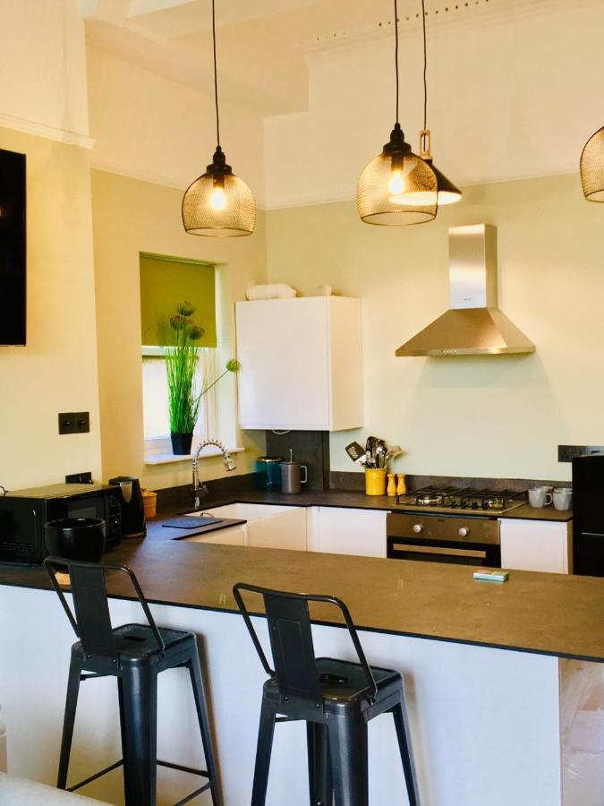Grade 2 Listed Apartment In Heart Of Гастингс Экстерьер фото